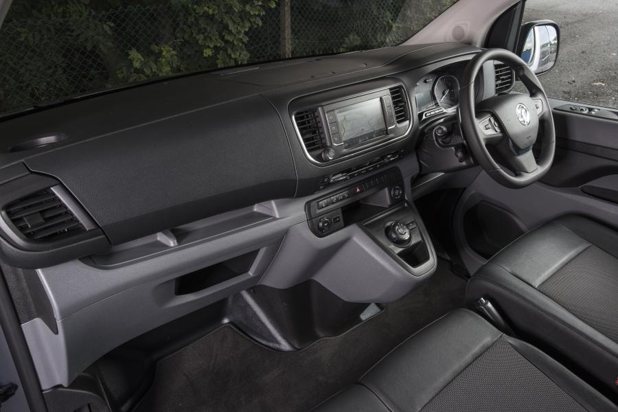 Торпедо Vauxhall Vivaro Van 2019 года  (фото 18 из 35)